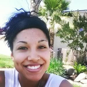 Meet your Posher, Adriana